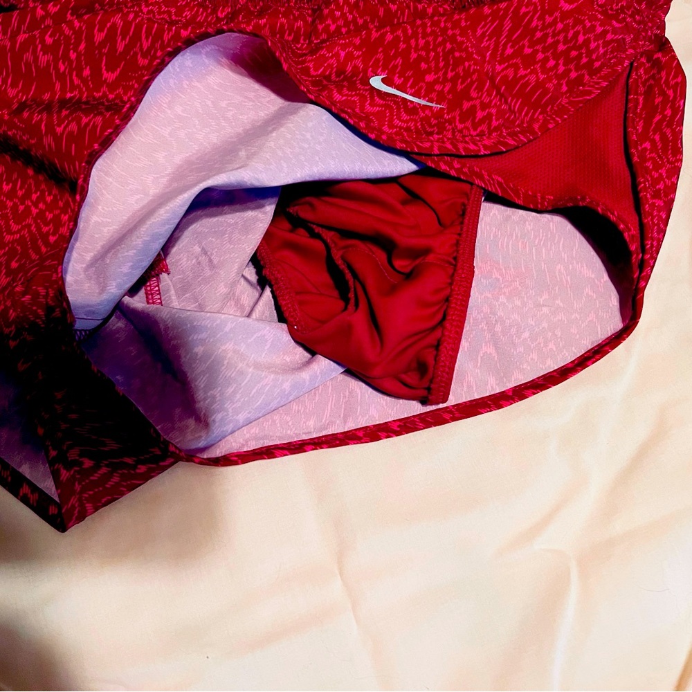 Nike Dri running sports shorts - Picture 4 of 5